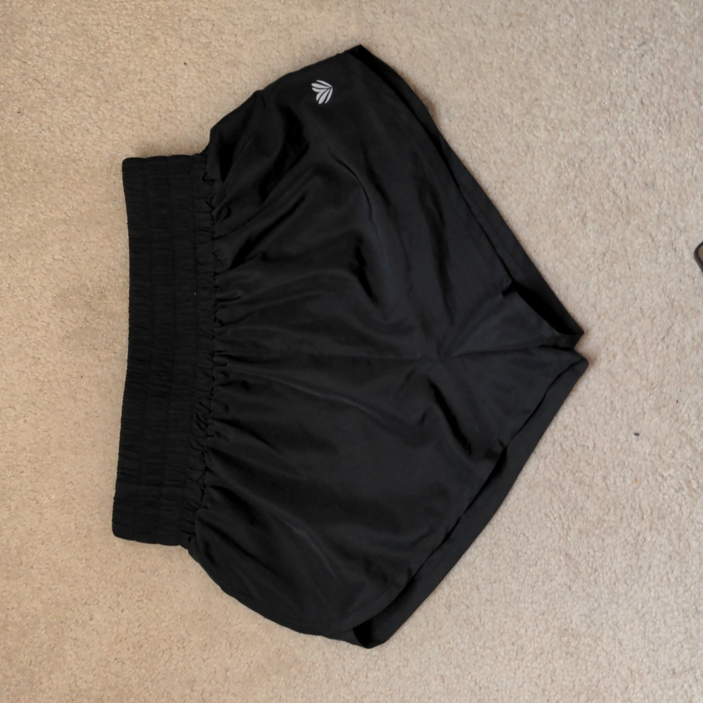Forever 21  Black Athletic dolphin shorts Size: xs